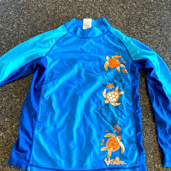 UV Skinz Rashguard - Picture 2 of 4
